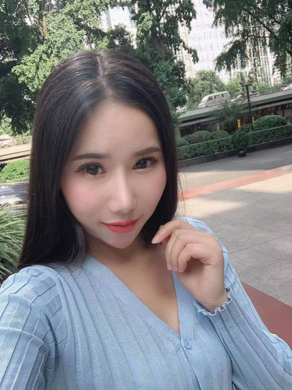 成都辣妹子身材不错